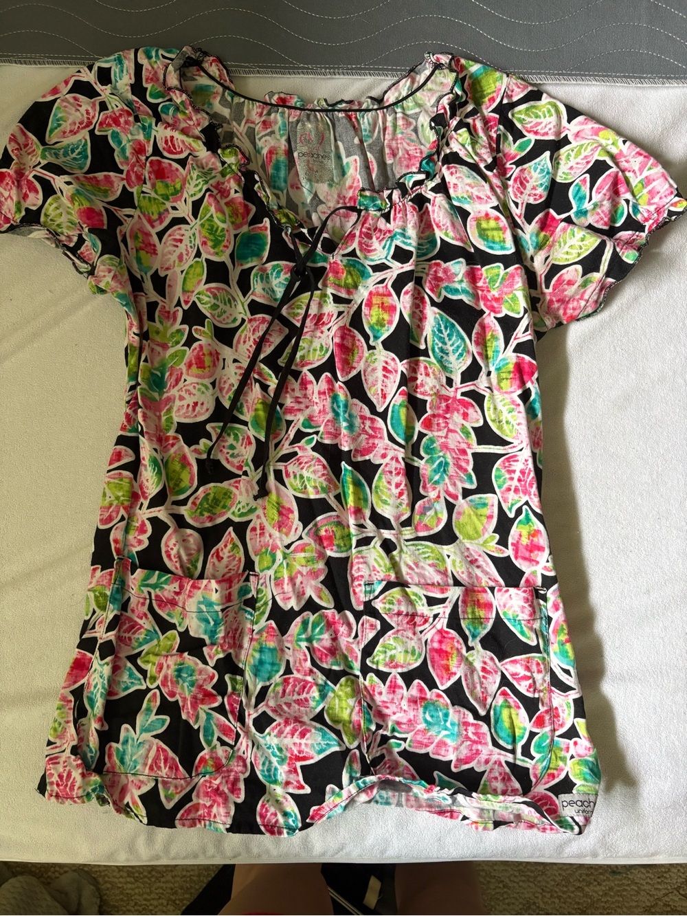 Floral scrub top